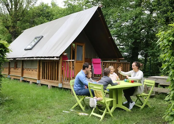 Camping Le Nid Du Parc