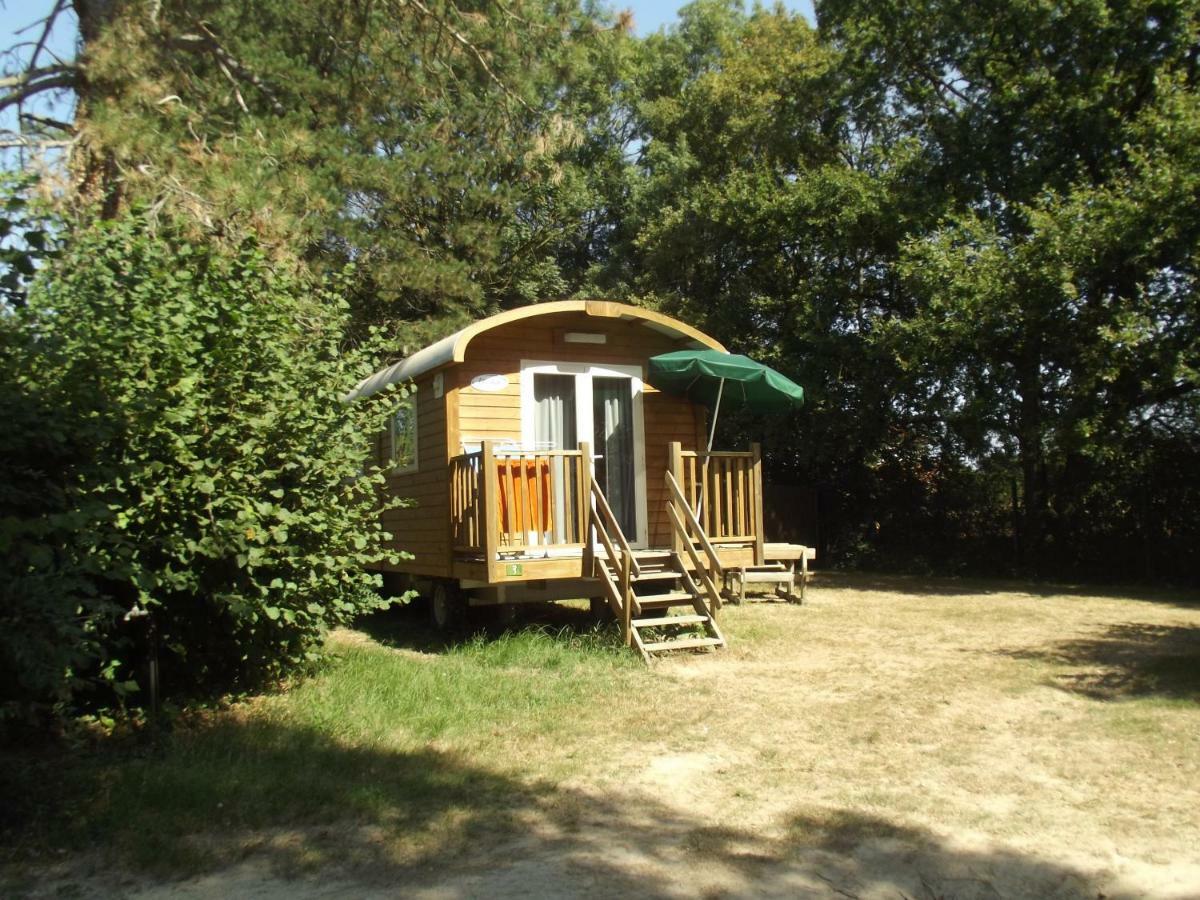 Campsite Le Nid Du Parc Villars-les-Dombes